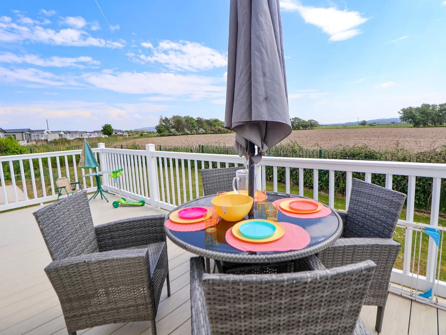 Decking at Lawi39